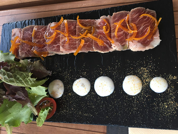 Restaurant "As de Oro" im Zentrum von El Portil